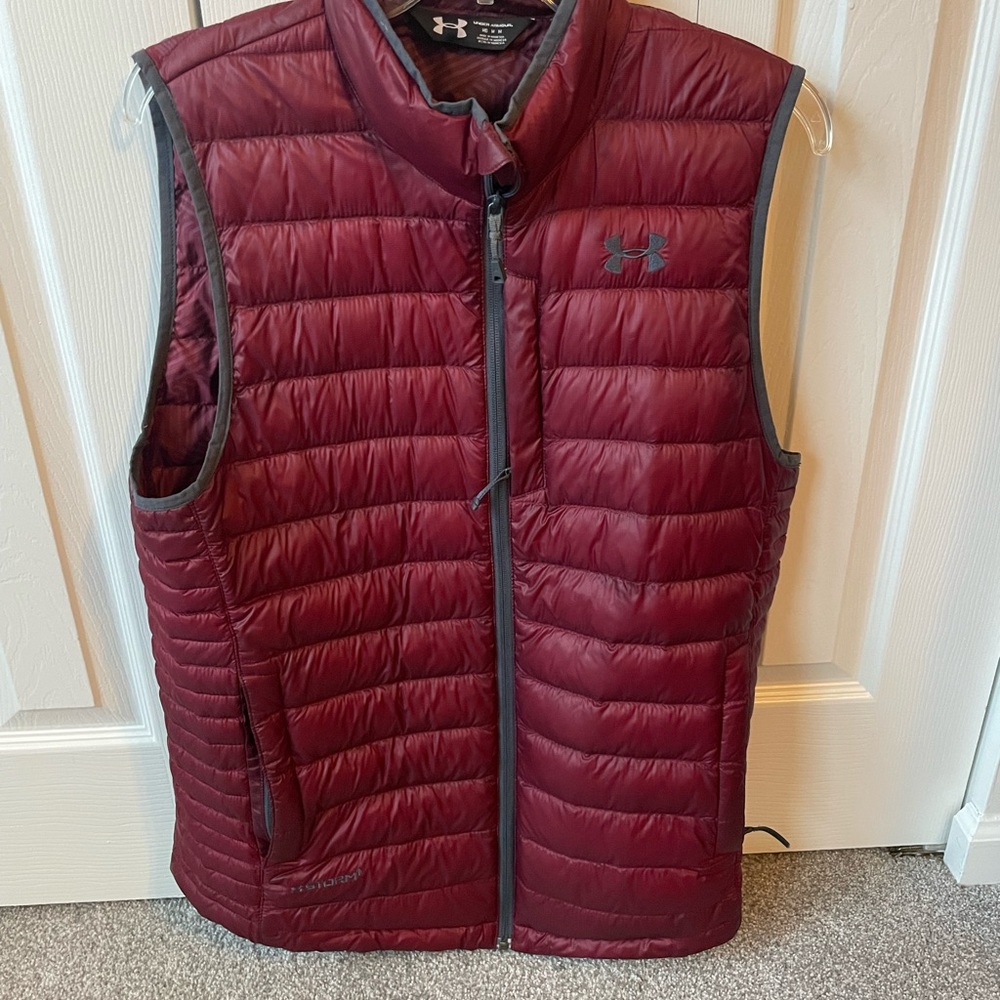 Under Armour Maroon Quilted Vest Men’s Medium